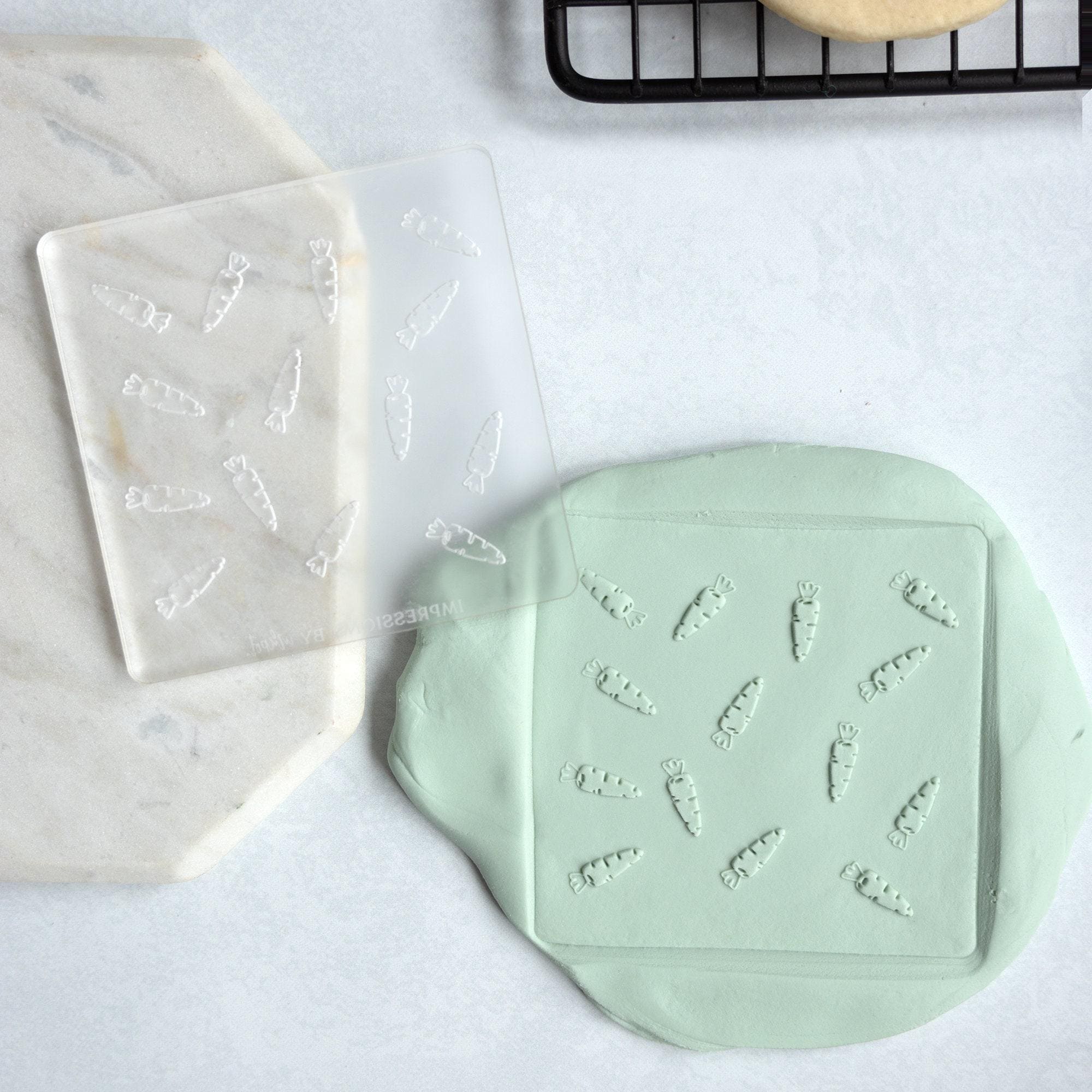 Carrot Pattern Easter Acrylic Fondant Embosser With Cutter